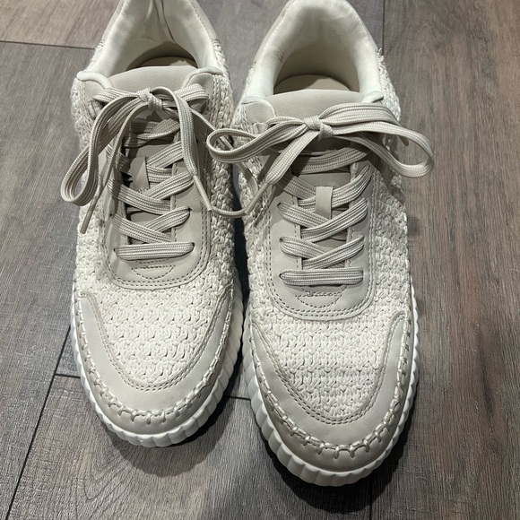 DV by Dolce Vita Sandstone Knit Sneaker Size 10 - Picture 1 of 8